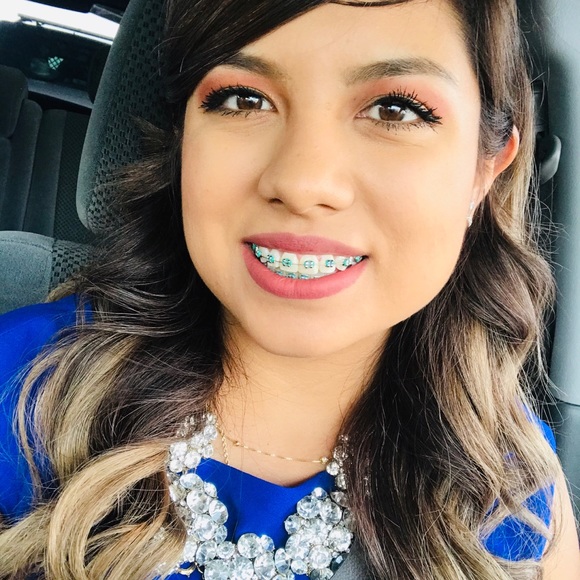 Meet your Posher, Zafiro - Picture 1 of 1